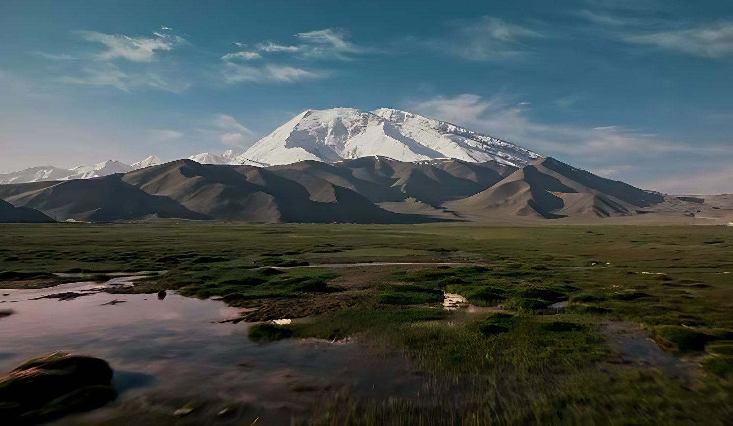 IN XINJIANG 骑·新疆 画面 2
